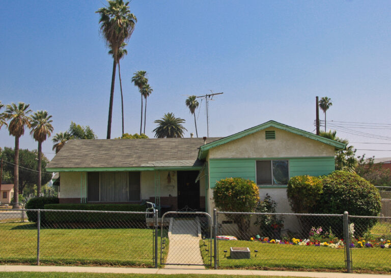 2112 Vasquez 2011 01 768x547