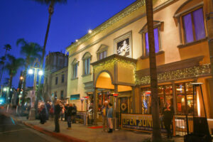 Dining in downtown riverside ca