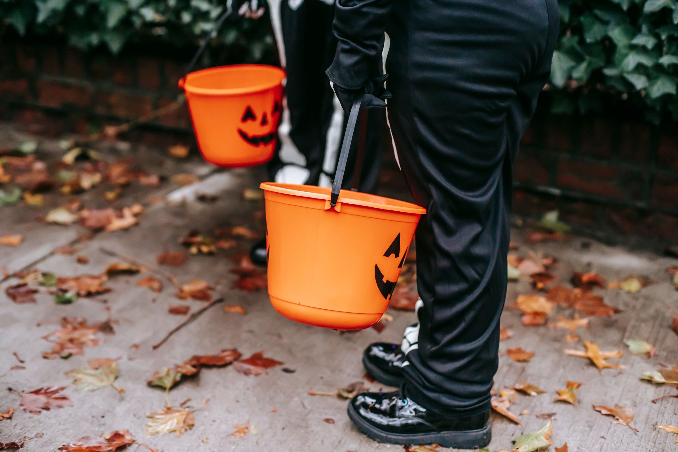 Spooky Season in Riverside: Ghost Tours, Haunted History and Halloween Fun